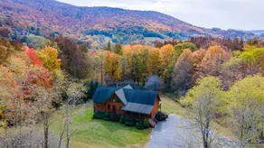 Luxe Snowshoe cabin with hot tub & mountain views - Image 4