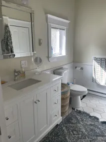 Renovated home one floor living, 2 bedrooms and 2 bathrooms - Image 2