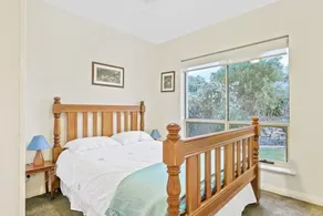 35 Hazel St - Pet Friendly outside only - Luxury - No Linen Included - Image 5