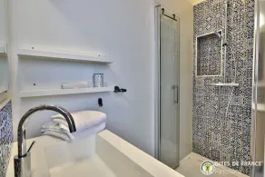 Maison de charme de plus de 200m2 à 15 minutes des plages - Image 2