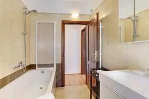 Villa with pool and panoramic view - Image 2