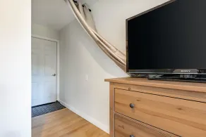 Lower Mission Private Suite - Image 3
