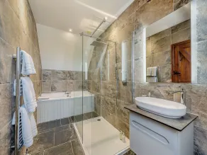 5 bedroom accommodation in Hartland, Bideford - Image 4