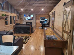 3 Bedroom Loft With Game Room ~ In The Heart Of Downtown Copper Harbor - Image 5