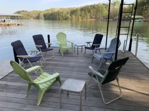 Lake Hartwell - House w/dock, screened in porch and firepit - Image 2