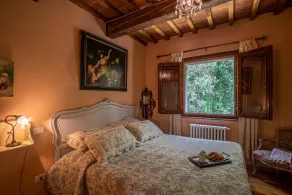 Elegante apartamento rodeado de naturaleza con piscina - Image 2