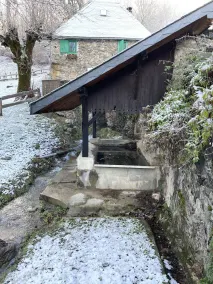 Mountain house with private pool and fenced garden - Image 2