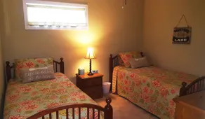 A Perfect Lake Front Condominium - Image 4