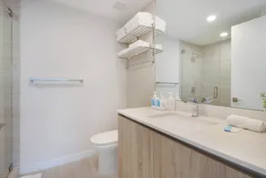 Boho Dream W/Bayviews! 2 Bdrm Condo - Miami Design - Image 5