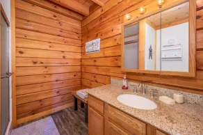 \"Shine Ridge\"-Cabin w/ Views, hot tub and mins to Attractions - Image 2