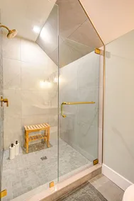 The Willow ⍋ | 1 Bed 1 Bath | 2nd Storey Suite - Image 3