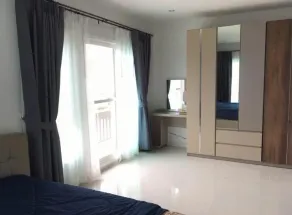 Pleasant, quiet 3-room apartment - Image 4