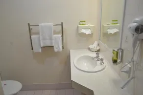 Tamworth Motor Inn & Cabins - Image 3