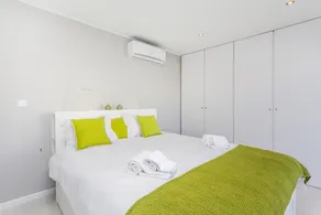 Bright Visconde Apartment - Image 5