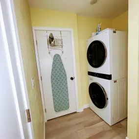 Cheerfull 2 bedroom Basement Apartment - Image 2