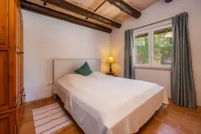 Holiday Apartment \"Individual Guesthouse Mallorca\" with Mountain View, Shared Pool & Wi-Fi - Image 4