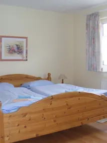 Comfortable, quiet ground floor apartment for up to 4 p., pet, south-facing terrace, WLAN available - Image 4