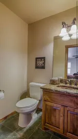 Torreon Family Cabin Large Decks and Open Floorplan - Image 4