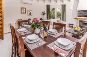 2 Bedroom Villa in Landscaped Gardens - Image 3