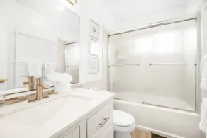 Large 2BR Mission Beach Vacation Gem. Great location, AC, Beach Gear, Parking - Image 4