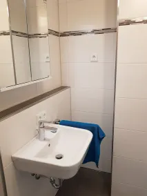 Moderno appartamento con buoni collegamenti di trasporto vicino alla fiera - Image 2