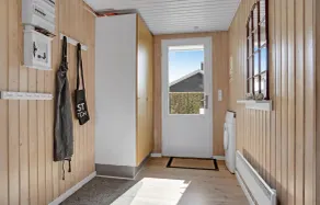 3 Bedroom Beautiful Home In Juelsminde - Image 2