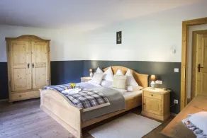 Ferienwohnung in luxuriösem Chalet mit Interieur im Landhausstil, WLAN und Garten - Image 4