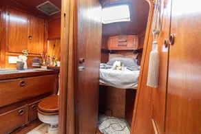 Quo Vadis Yacht - Image 4