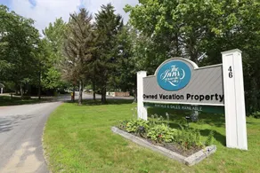 One Bedroom at Inns of Waterville Valley - Image 5