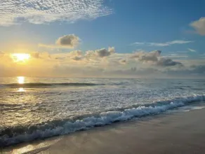 ~ Private Beach Access! ~ East A1A ~~ Sun, Sea, Pool, Relax! - Image 4
