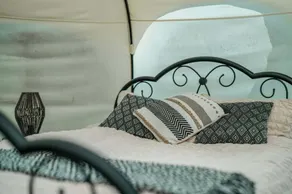 Luxury 2-4 Bell Tent in Private Field-Beach 10mins - Image 3