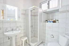 Nina Apartment - Image 4