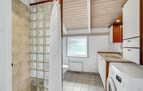 3 Bedroom Beautiful Home In Frøstrup - Image 3