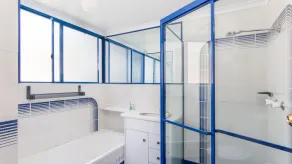 Heritage 202 wonderful water views, air-conditioning and Wi-Fi - Image 3