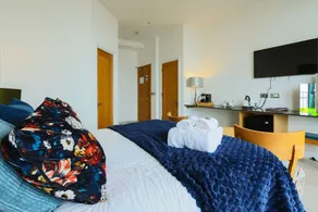 Seaview Enchanting Double Room - Image 4