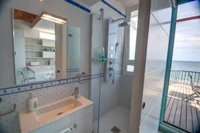 Blue sea front by Hello Homes Sitges - Image 3