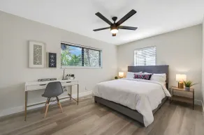 Gorgeous 3B/2B Private Heated Pool mins from the beach - Image 5