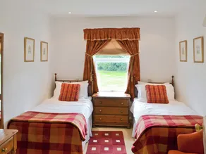 Gamekeeper's Cottage - Image 5