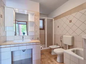 Skøn  feriebolig for 6 personer med WIFI, klimaanlæg, pool, TV, terrasse og kæledyr tilladt - Image 3