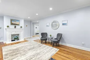 Cheerful , fully renovated home , close to everything - Image 2