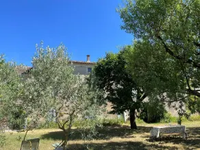 Taxa reduzida! Espaçoso refúgio de paz, com pátio e terraço perto de Uzès (St. Q) - Image 3
