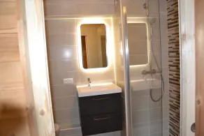 Duplex 64 m² – 3 chambres, 2 salles d’eau – proche pistes, ski aux pieds - Image 3