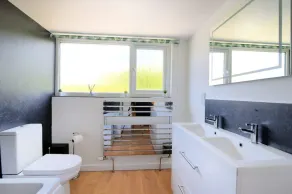 LOTTYS LOOKOUT, family friendly, with a garden in Lyme Regis - Image 3