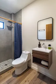 Lora Loca Inn - Image 3