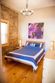 * Best Location on the Wine Trail! * Hiking Trail 1 min away * Wi-Fi * - Image 4