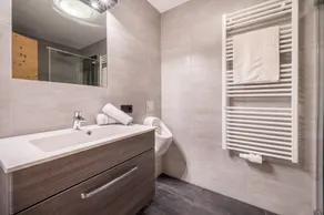 Apartment 'Alpen Living - 2nd Floor' with Mountain View, Whirlpool & Wi-Fi - Image 4
