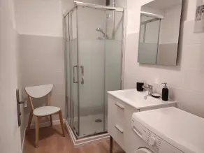 Apartamento encantador renovado 47m², 4 pers, cerca pistas, parking, WiFi - Image 2