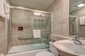 Vs367 Village Sq 1Br 1Ba Condo - Image 4