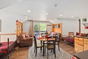 Heavenly Rogue River Retreat - Image 4
