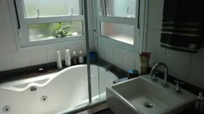FREIZEIT UND KOMFORT IM WASSERFALL, MIT VIELEN EINZELTEILEN FÜR SIE UND IHRE FAMILIE. - Image 2